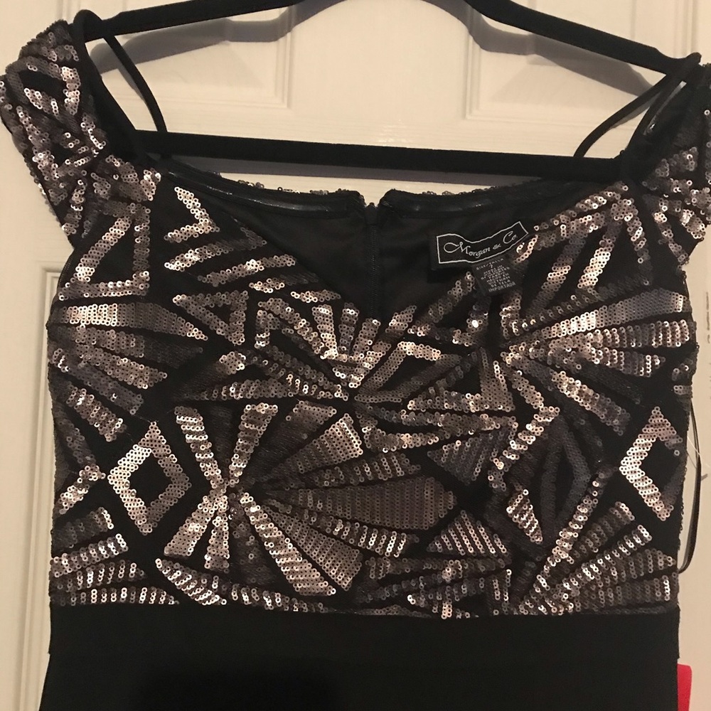 Dress - Picture 2 of 6